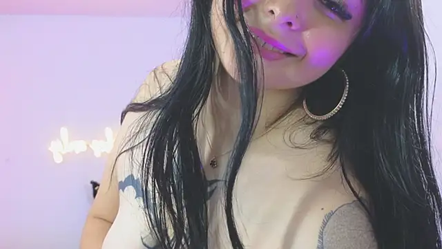 hina tay online show from 02/03/25, 10:36