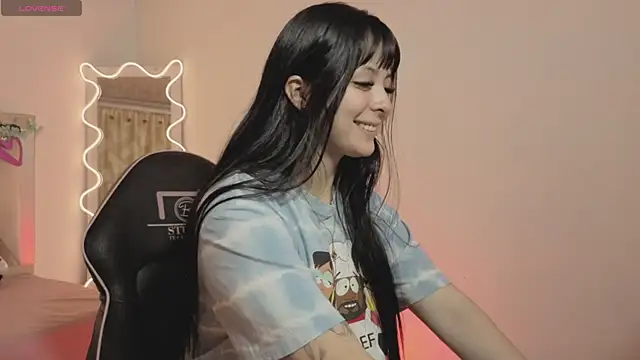 hina tay online show from 11/20/25, 03:28