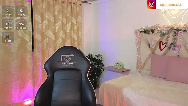 hina tay online show from 02/08/26, 03:21