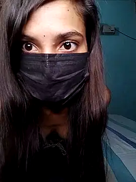 poojaji690 online show from 02/14/25, 06:12