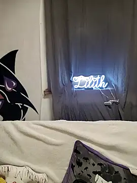 Snapshot of Lilith__Mystery chatting on 02/14/26, 11:01 Lilith Mystery online show from 02/14/26, 11:01