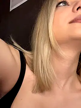 Alisa Rise online show from 11/18/25, 10:31