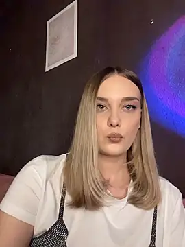 Alisa Rise online show from 04/01/26, 04:48