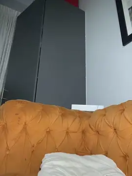 Curveysinaa online show from 03/11/25, 05:57