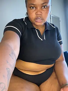 Curveysinaa online show from 09/17/25, 10:28