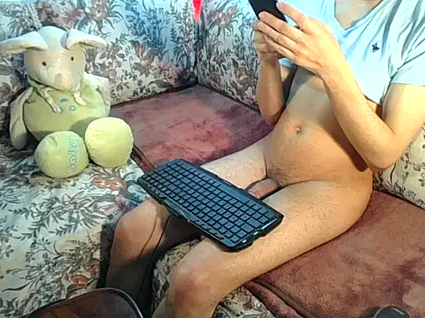 anwarlovemaroc online show from 02/16/25, 12:19