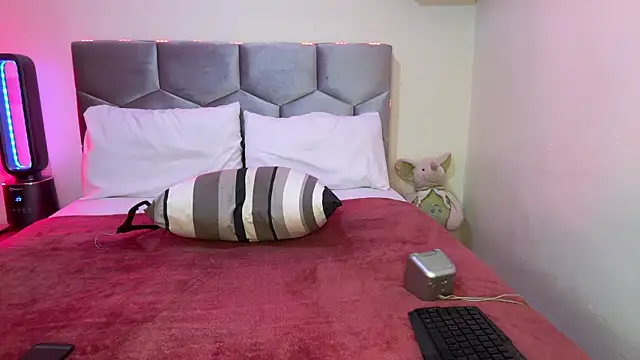 anwarlovemaroc online show from 03/28/26, 09:14