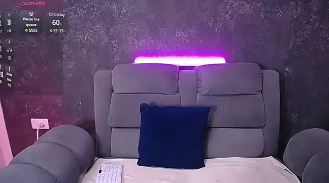 Snapshot of hannaa_jhoonson chatting on 12/12/24, 06:42 hannaa jhoonson online show from 12/12/24, 06:42