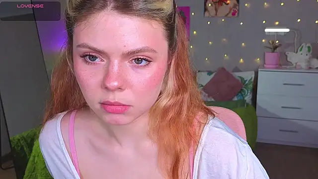 Red  Candy online show from 05/15/26, 02:13