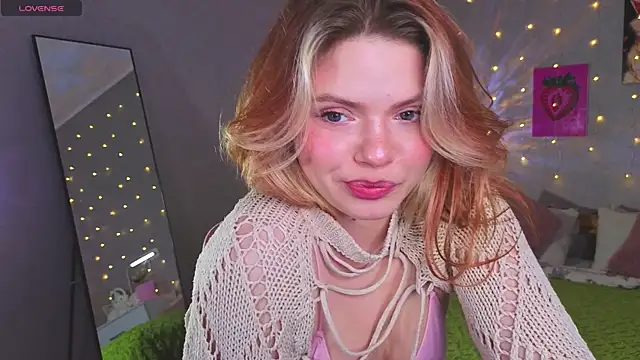 Red  Candy online show from 05/20/26, 04:35