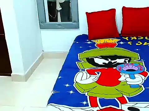 Velk hot online show from 10/11/25, 07:56