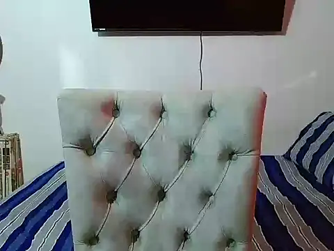 Velk hot online show from 04/13/26, 11:59