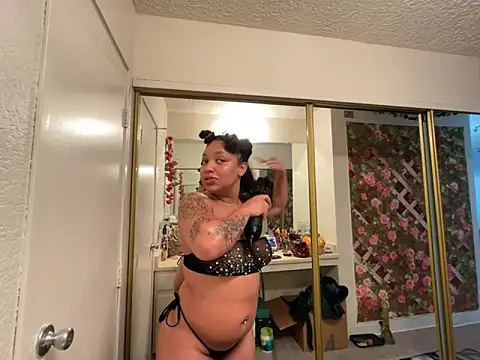 GoddessNih online show from 10/17/25, 10:56