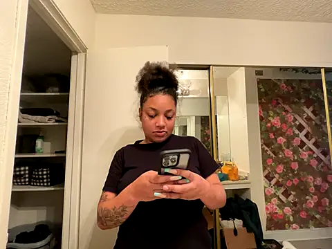 GoddessNih online show from 10/24/25, 05:53