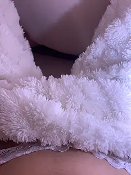 Aimeil online show from 12/14/24, 11:50