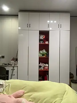 Aimeil online show from 01/11/25, 12:07