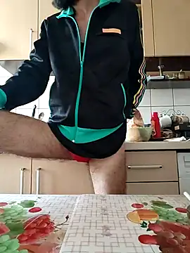 Snapshot of vulpe8400 chatting on 02/21/25, 09:56 vulpe8400 online show from 02/21/25, 09:56