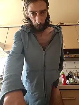 Snapshot of vulpe8400 chatting on 09/15/25, 10:04 vulpe8400 online show from 09/15/25, 10:04