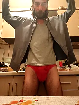 Snapshot of vulpe8400 chatting on 09/20/25, 07:15 vulpe8400 online show from 09/20/25, 07:15