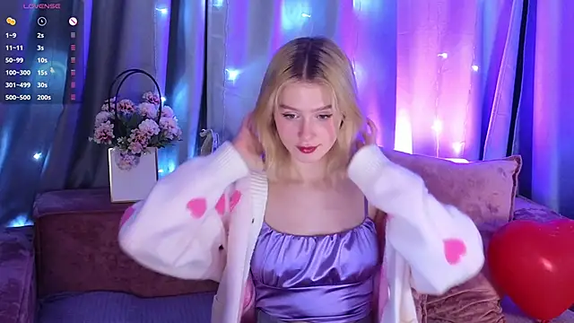 Snapshot of jenny_bunny_ chatting on 02/16/25, 07:37 jenny bunny online show from 02/16/25, 07:37