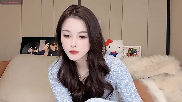 Snapshot of Neyllar chatting on 01/12/25, 07:53 Neyllar online show from 01/12/25, 07:53