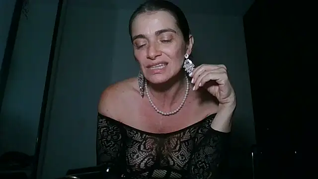 Liloo8923 online show from 12/06/24, 12:45