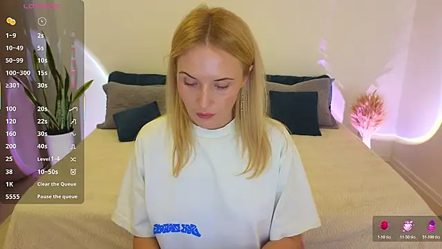 AlisssaRose online show from 12/03/25, 09:13