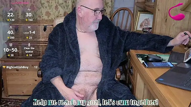 Snapshot of Adamdaddybear chatting on 02/21/26, 09:38 Adamdaddybear online show from 02/21/26, 09:38