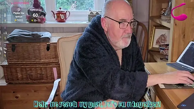 Snapshot of Adamdaddybear chatting on 02/27/26, 08:36 Adamdaddybear online show from 02/27/26, 08:36