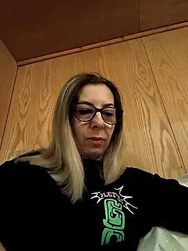 SukyGirl online show from 01/10/25, 08:29