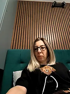 SukyGirl online show from 01/21/25, 04:21