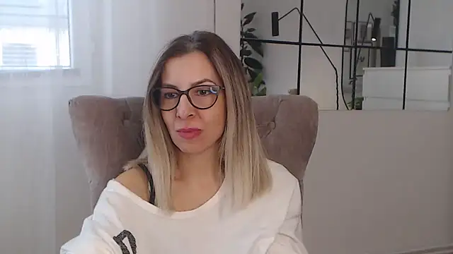 SukyGirl online show from 01/22/25, 12:17