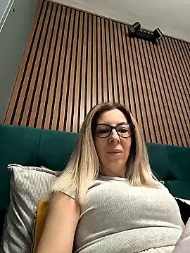 SukyGirl online show from 01/27/25, 04:30