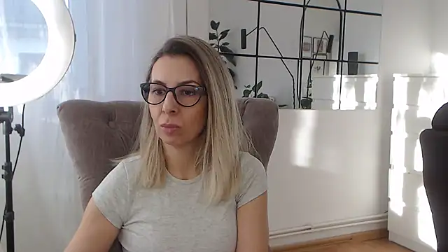 SukyGirl online show from 01/27/25, 01:41