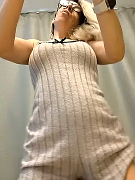 SukyGirl online show from 02/02/25, 08:24