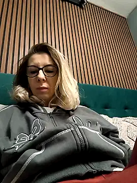 SukyGirl online show from 02/12/25, 06:29