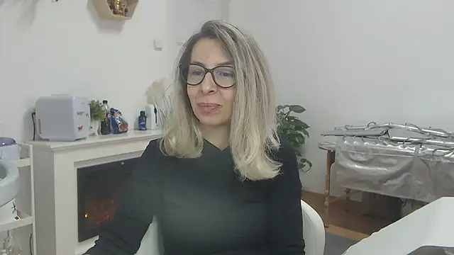 SukyGirl online show from 02/28/25, 09:47