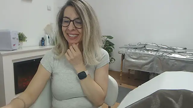 SukyGirl online show from 03/01/25, 09:07