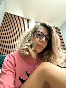 SukyGirl online show from 03/03/25, 06:04