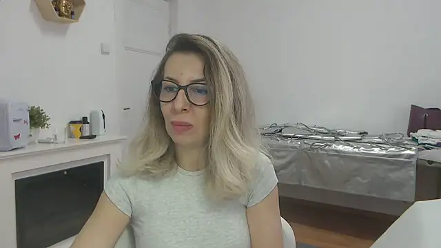 SukyGirl online show from 03/05/25, 08:54