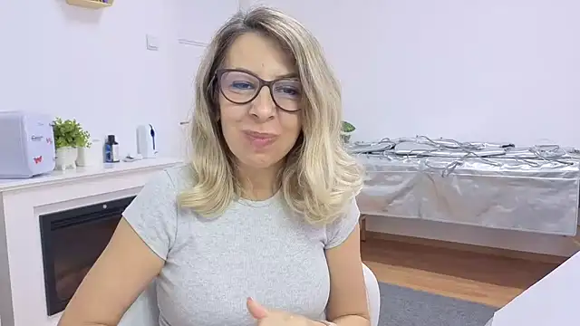 SukyGirl online show from 03/13/25, 08:48