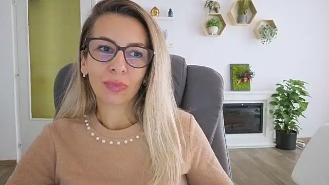 SukyGirl online show from 09/11/25, 07:19