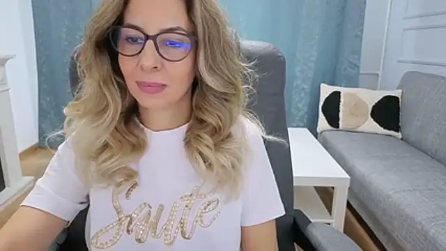 SukyGirl online show from 03/20/26, 08:30