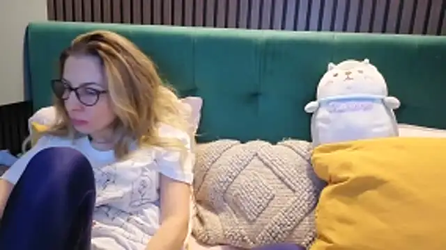 SukyGirl online show from 04/04/26, 08:01