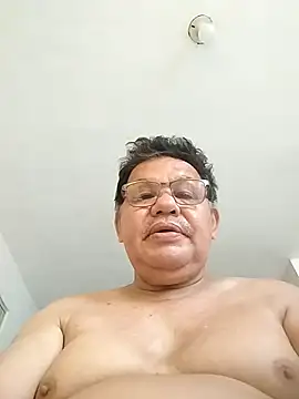 Snapshot of catatunboculion chatting on 07/17/26, 11:28 catatunboculion online show from 07/17/26, 11:28