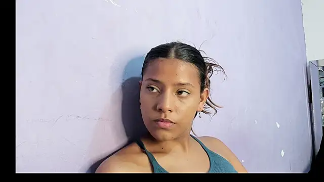 Snapshot of ReisheII_Andersom chatting on 12/20/25, 12:40 ReisheII Andersom online show from 12/20/25, 12:40