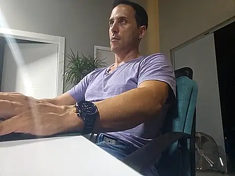 Lucas   81 online show from 10/30/25, 07:25