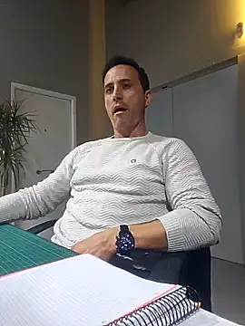 Lucas   81 online show from 11/25/25, 07:25