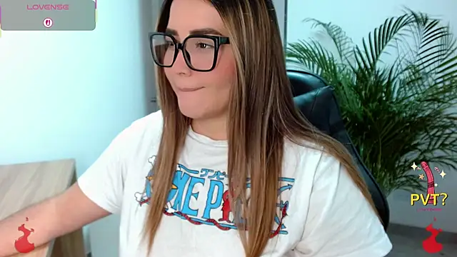 Lucia star   online show from 04/07/26, 08:20