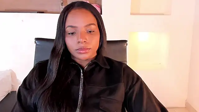 Snapshot of IvyBliss8 chatting on 01/05/25, 12:21 IvyBliss8 online show from 01/05/25, 12:21